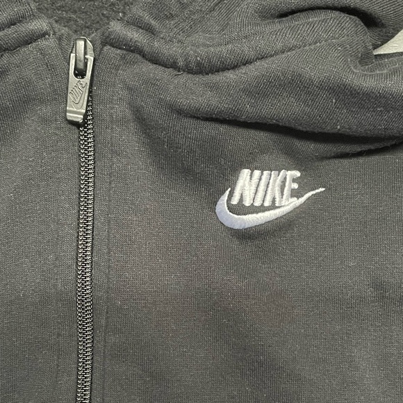Nike Kids Fullzip Hoodie. *Excellent Condition*. Size M - Picture 3 of 6